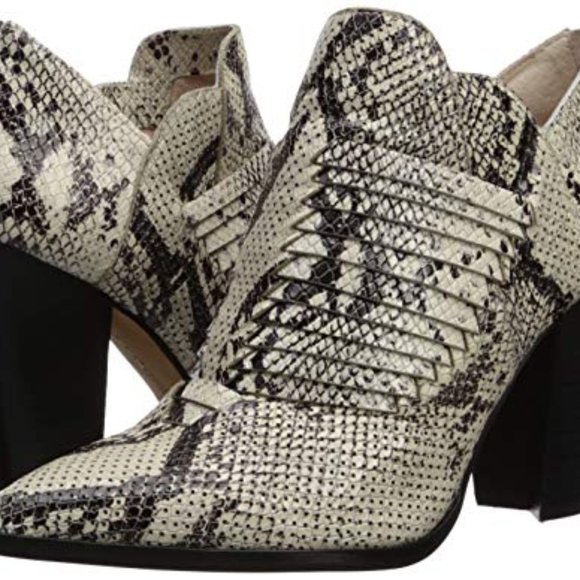 Vince Camuto Leather Western Ankle Women's Boots Booties Levana - Picture 5 of 6